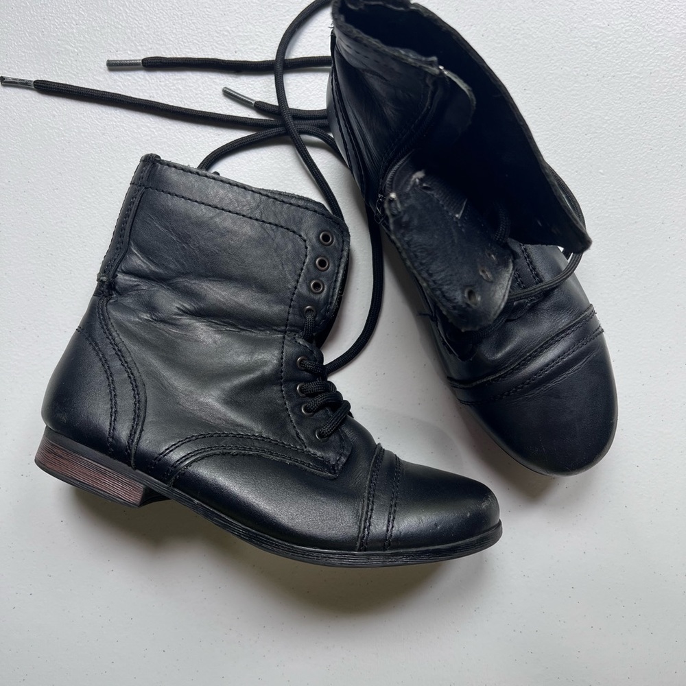 Steve Madden Girls Combat Boots